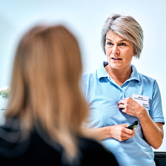 Dorthe Søsted underviser på REHPA-forløb